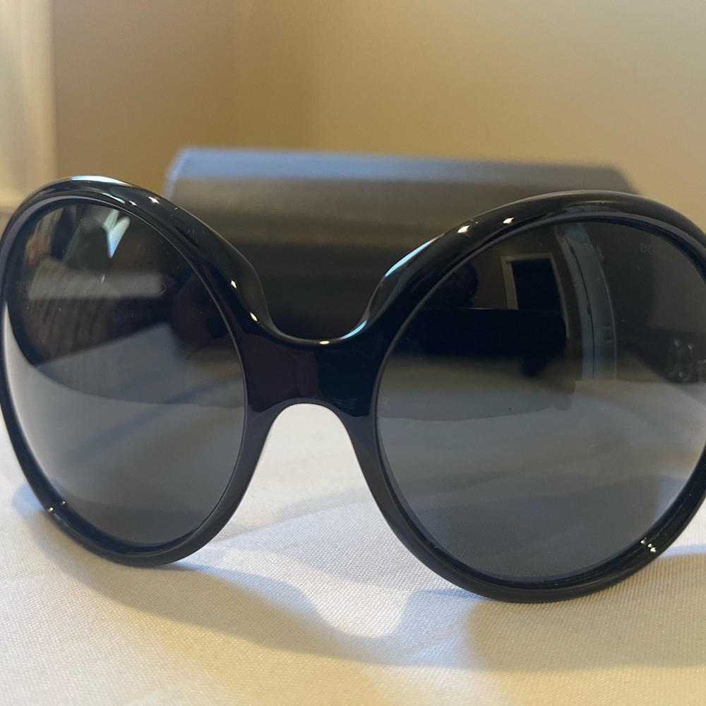 Dolce & Gabbana Madonna Black Sunglasses - Picture 6 of 10